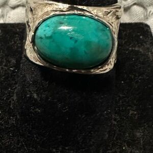 Beautiful sterling silver turquoise ring